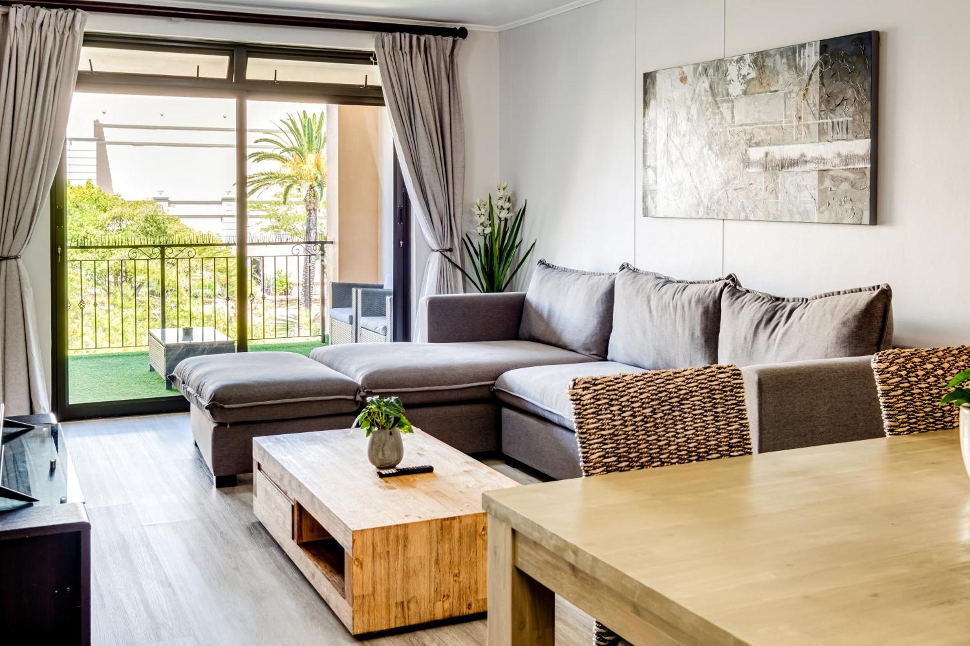 Apartment Belina - Island Club Canal Front Cape Town
